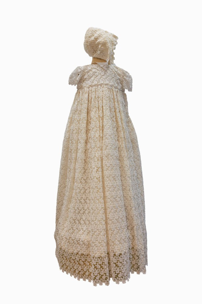 Due Firme - Baby Girl White Rosette Guipure Lace Baptism Gown | Gowns | Bon Bon Tresor