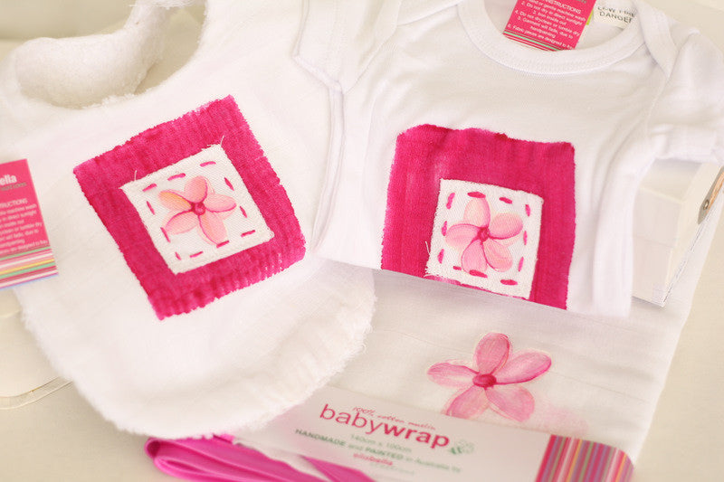 Ellabella - Gerbera Baby Bib | Bib & Smocks | Bon Bon Tresor